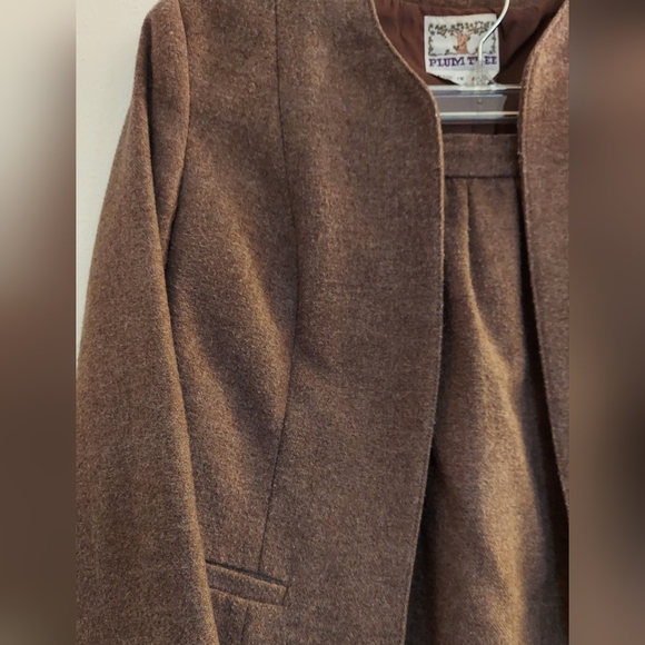 Fully lined Classic Suit by Plum Tree - Picture 2 of 4